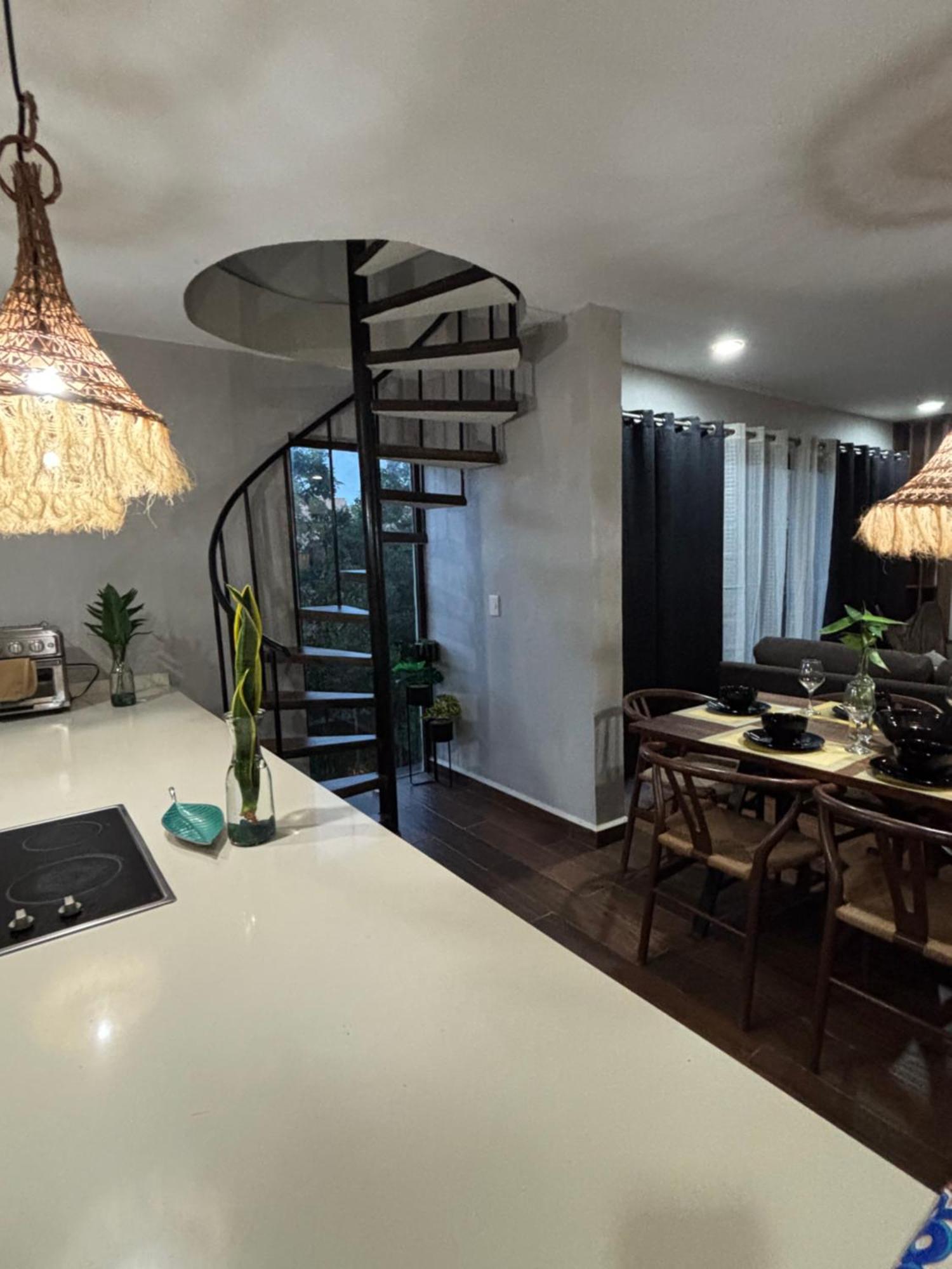 The Palm Penthouse Apartment *